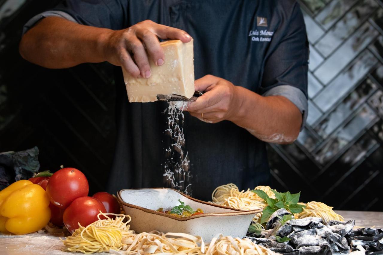Epic Sana Algarve Hotel Albufeira Ngoại thất bức ảnh Parmigiano-Reggiano being grated