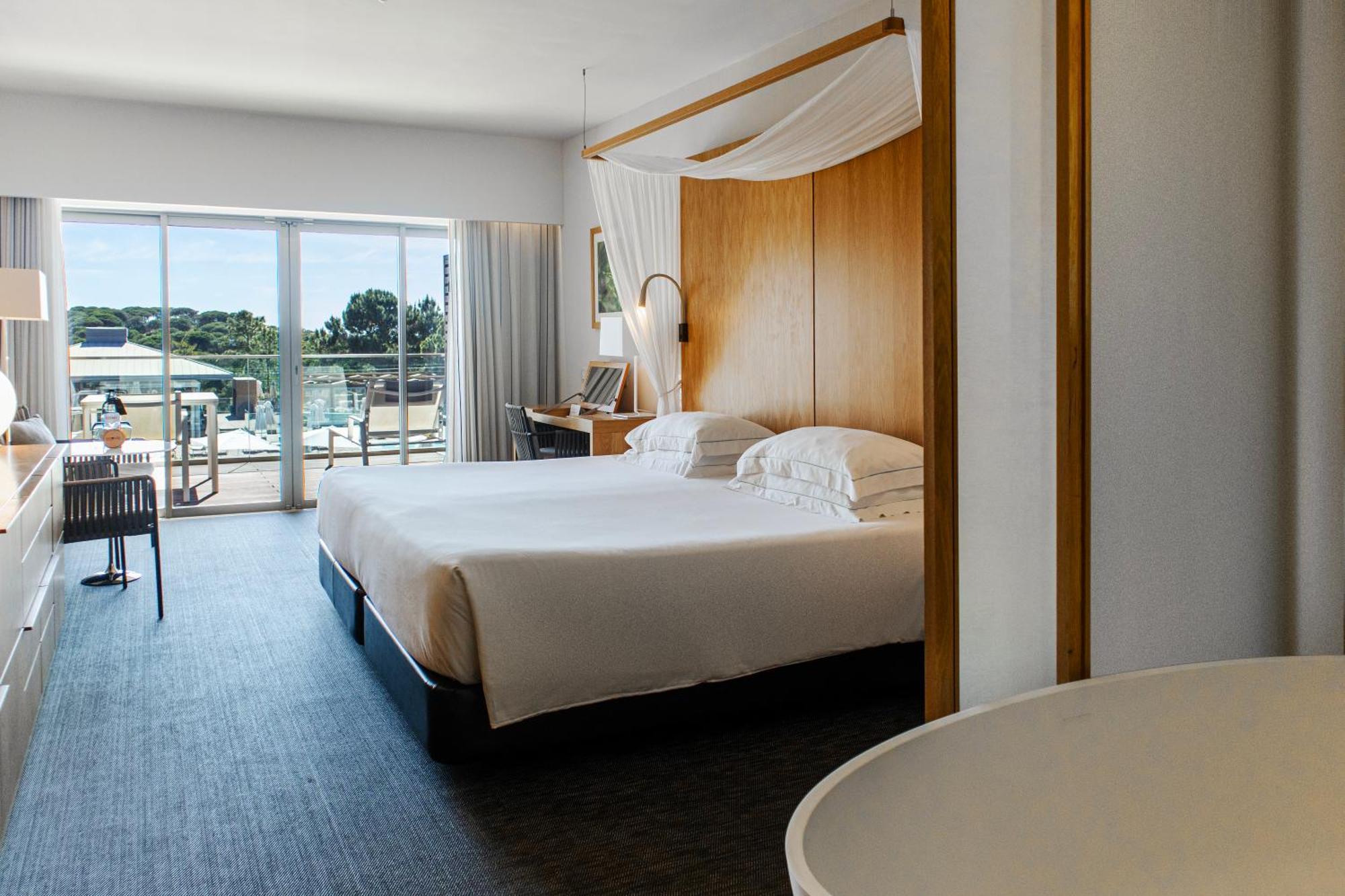 Epic Sana Algarve Hotel Albufeira Phòng bức ảnh A room at the hotel